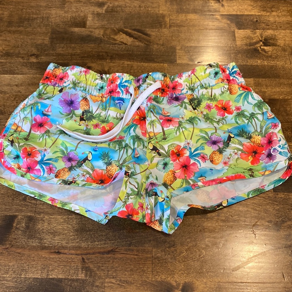 Running shorts